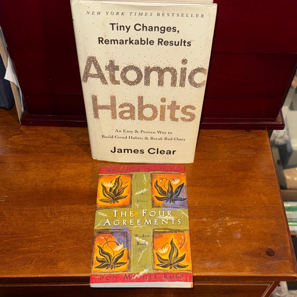 Collection of Motivational Books by Jon Gordon,  James Clear and Don Miguel Ruiz - Picture 3 of 4
